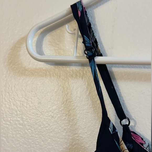 Floral romper L/XL - Picture 5 of 8